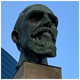 This image has an empty alt attribute; its file name is merchmarthartfordbust.jpg